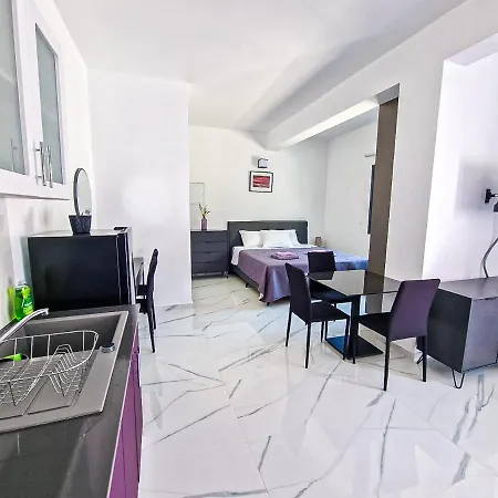 Giorgis Luxury
