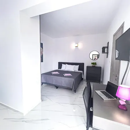 Giorgis Luxury Apartment *