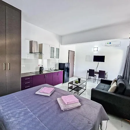 Giorgis Luxury *