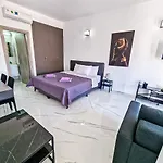 Giorgis Luxury